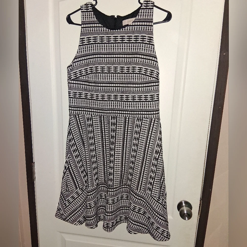 LOFT Dress - Picture 2 of 7